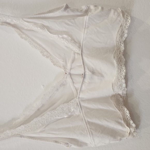 Pacson Lace Crop Top - Picture 7 of 8